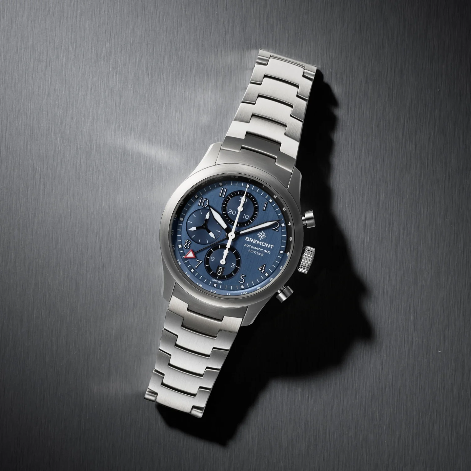 Altitude 42mm Chronograph GMT Blue Dial Bracelet - Image 8